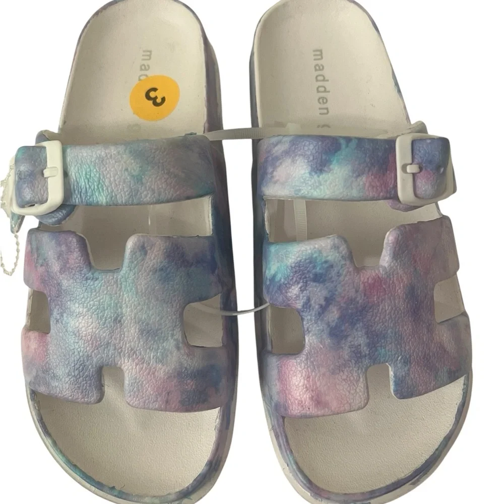 Madden Girl Pastel‎ Buckle Comfy Slides Sandals Brand New